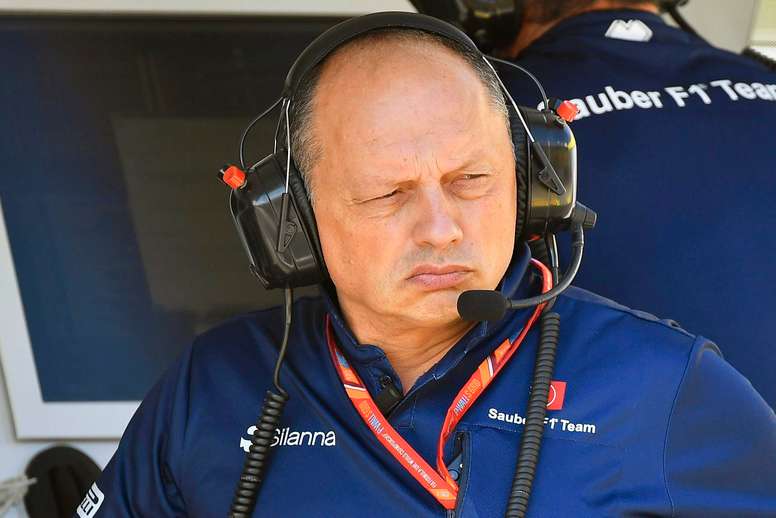 El director del equipo Alfa Romeo Racing ORLEN y director general de Sauber Motorsport AG, Frédéric Vasseur. EFE/Zsolt Czegledi/Archivo