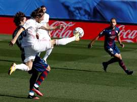 Mosquera dejó claro que en la SD Huesca confían en su entrenador. EFE