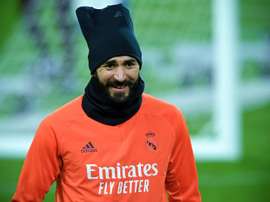 Benzema ainda continua sofrendo de dores musculares. EFE/EPA/SASCHA STEINBACH
