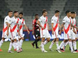 El River ganador vuelve en el momento indicado. EFE