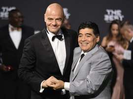 Infantino dio su pésame por la pérdida de Maradona. EFE