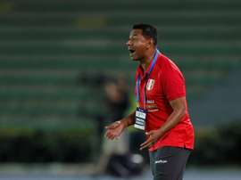 Perú llora la muerte de Diego. EFE
