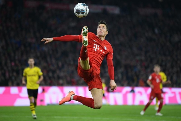 The Top 10 Best Paid Footballers In The World In According To Forbes Besoccer The Top 10 Best Paid Footballers In The World In According To Forbes Besoccer