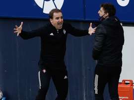 Osasuna se enfrenta al Almería. EFE