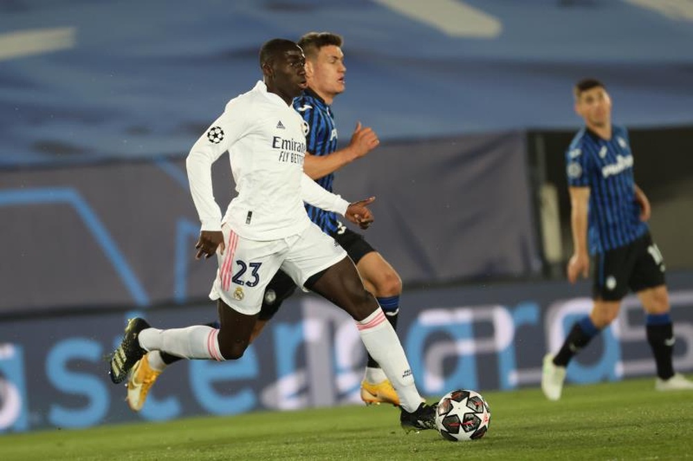 Mendy también suena para abandonar el Madrid. EFE