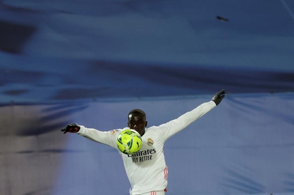Ferland Mendy will miss Real Madrid's opener. EFE
