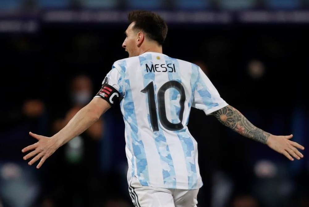Messi abriu o seu coração. EFE/Fernando Bizerra