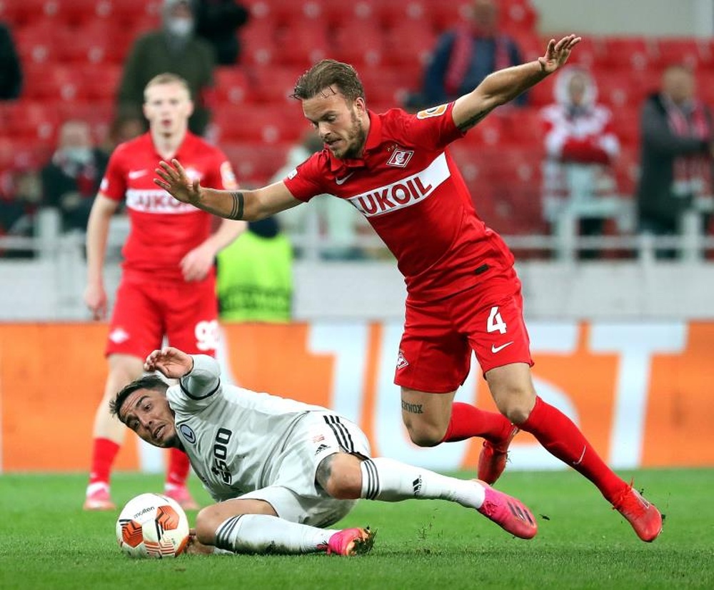 Kastrati le dio la victoria al Legia de Varsovia. EFE