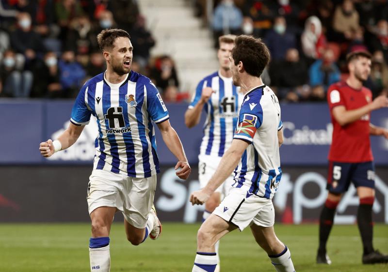 Januzaj celebra un gol en el Osasuna-Real Sociedad