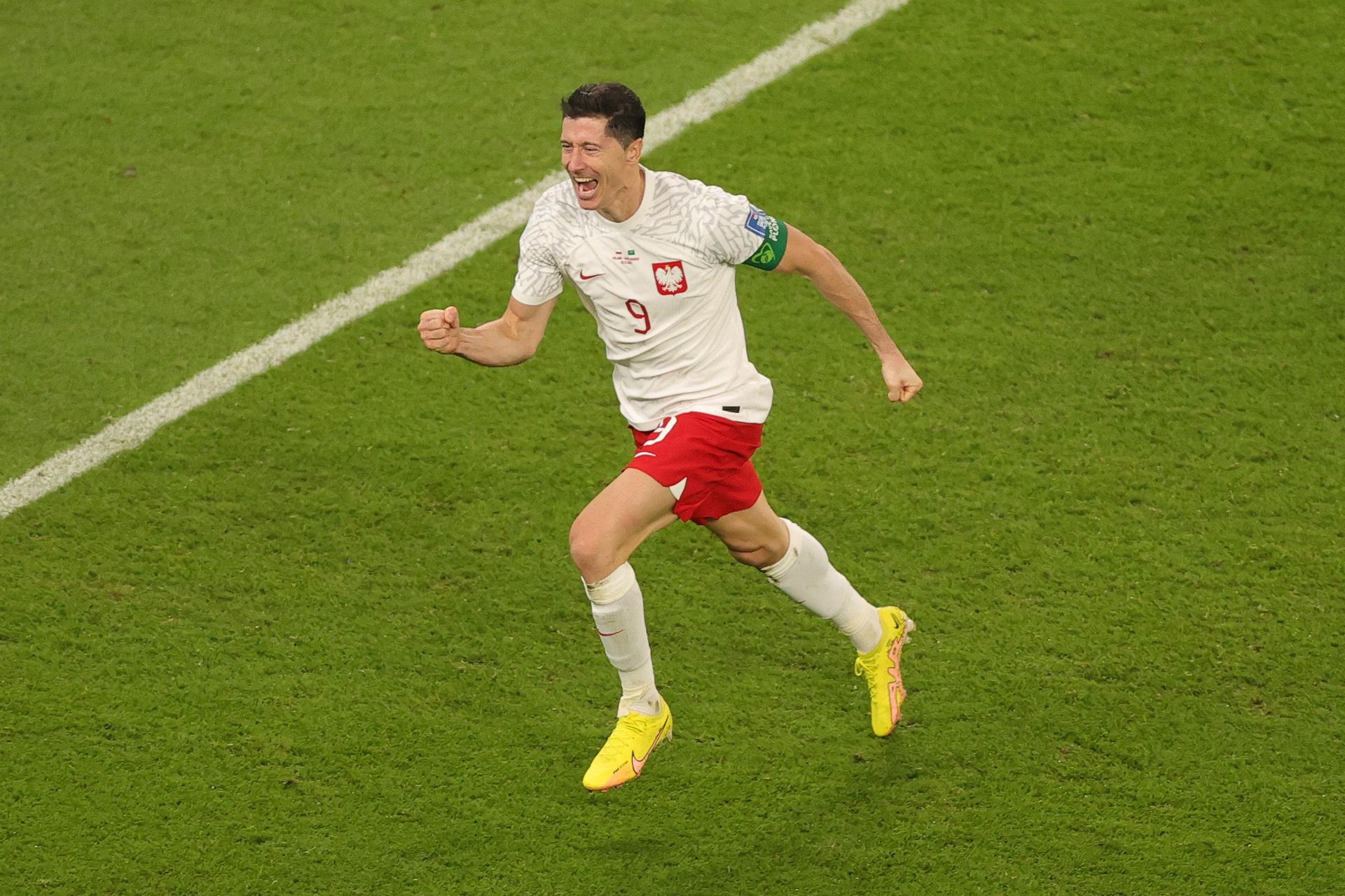 Polônia vence e "Lewa" se reencontra com o gol!