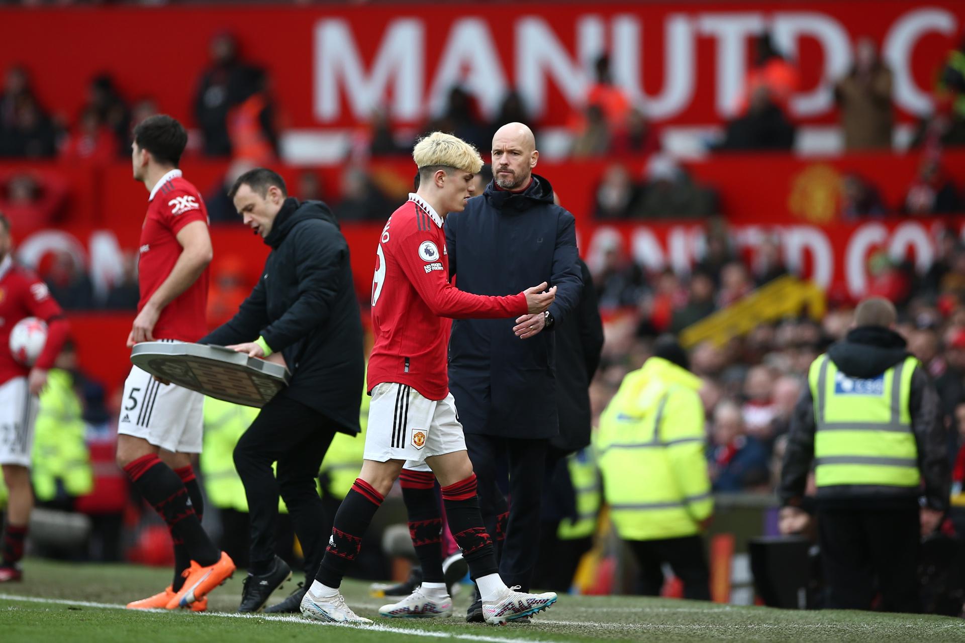 Leverkusen’s Ten Hag targets former Man Utd duo in transfer plans