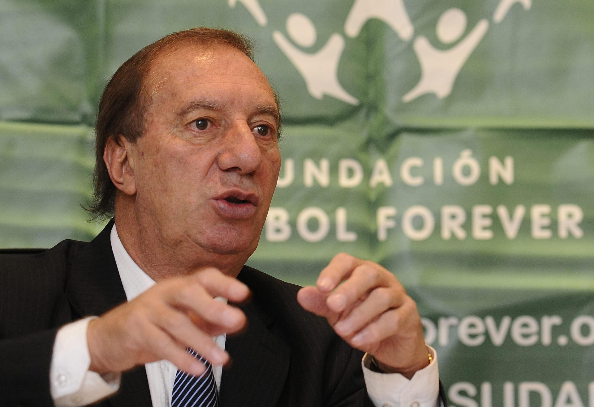 Empeora el estado de salud de Bilardo