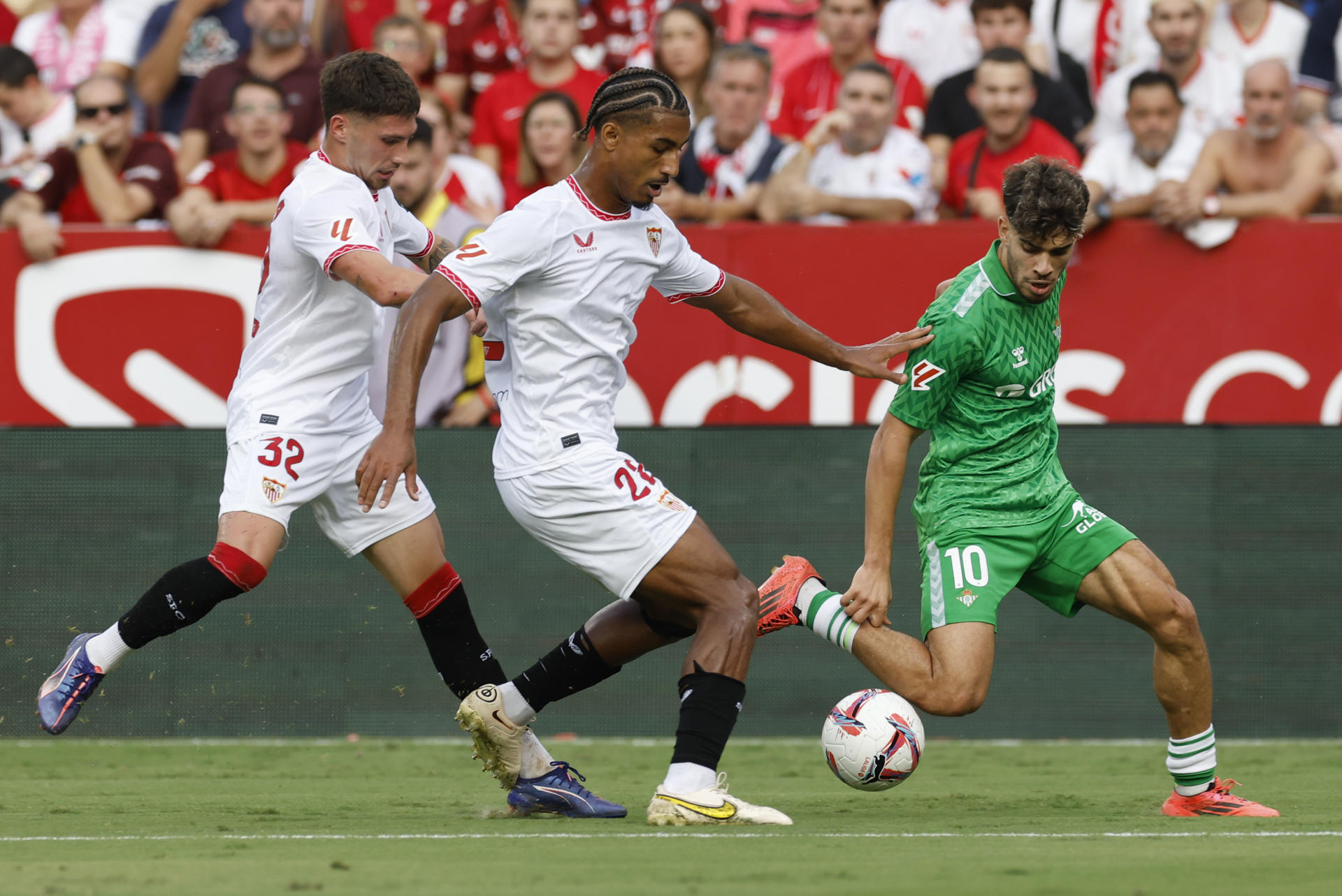 Sevilla y Betis retoman relaciones antes del derbi