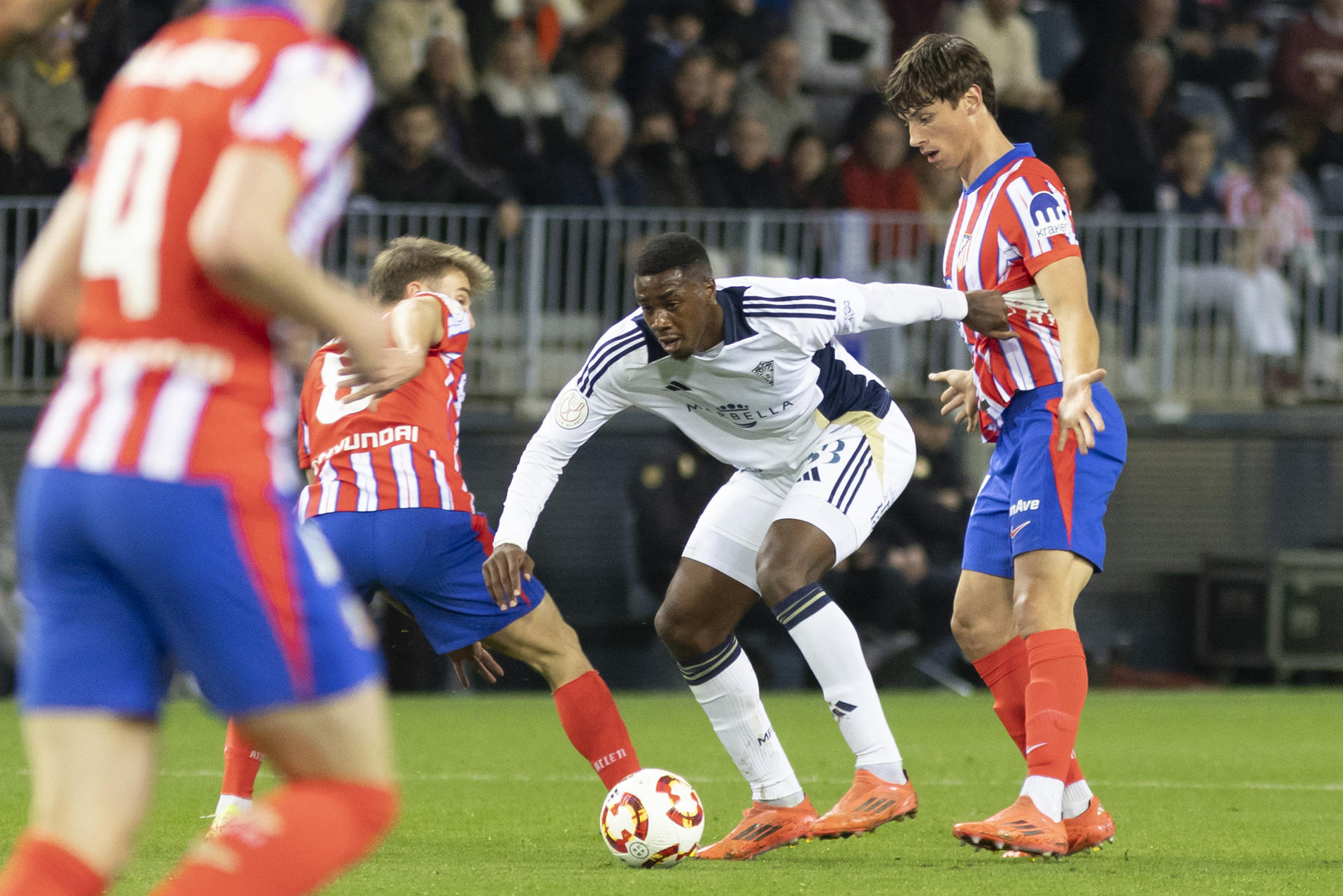 Marbella y Atlético actualizan su álbum de fotos