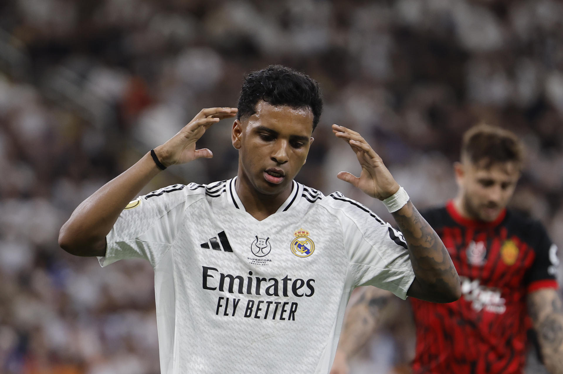 Rodrygo no se ve jugando más en el Madrid y mira a la puerta