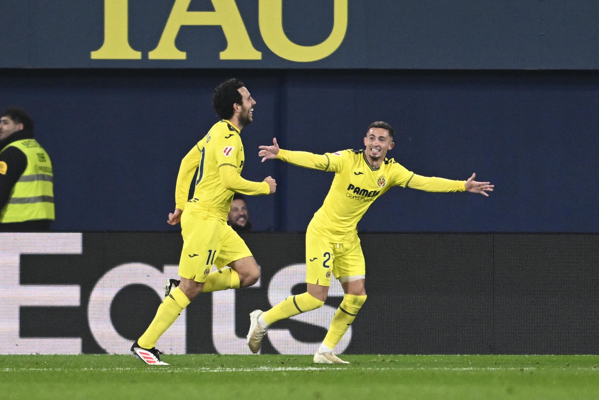 Dani Parejo iguala a Sanchís en el ránking de partidos de LaLiga