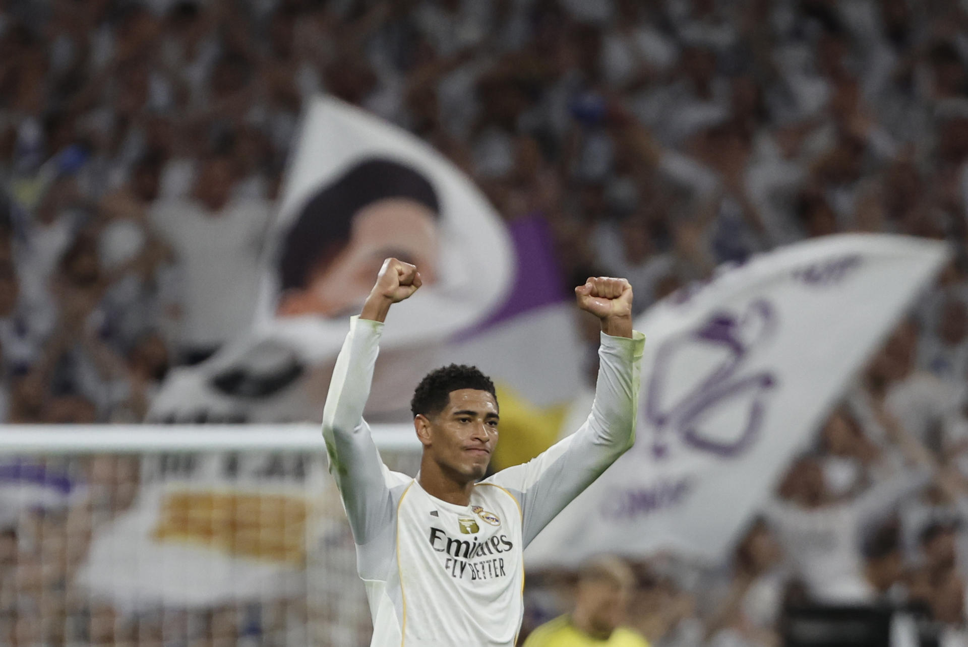 Bellingham appelle Real Madrid à rester "fort mentalement" pour battre Barcelone
