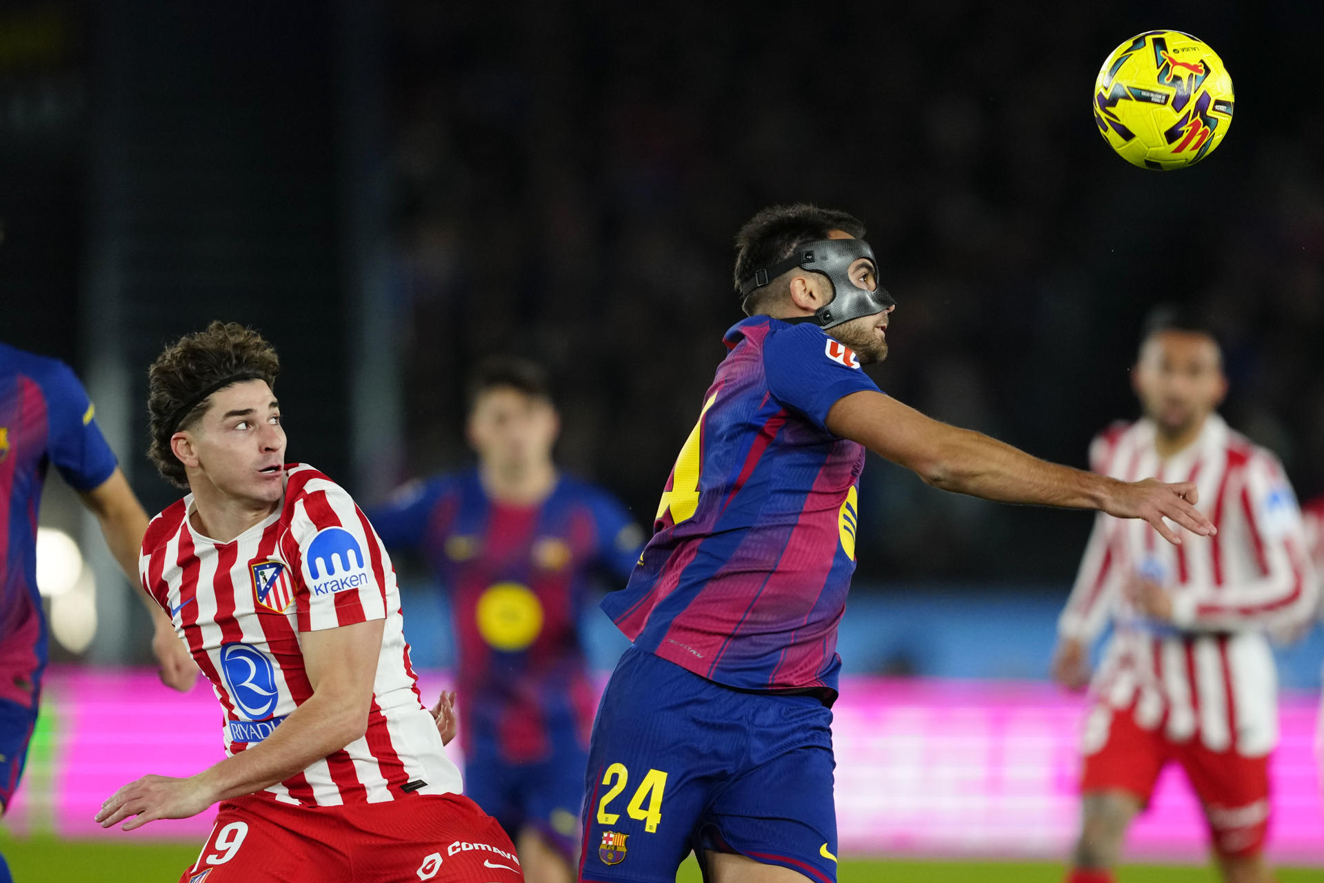 Julián Álvarez minimise les rumeurs du FC Barcelone