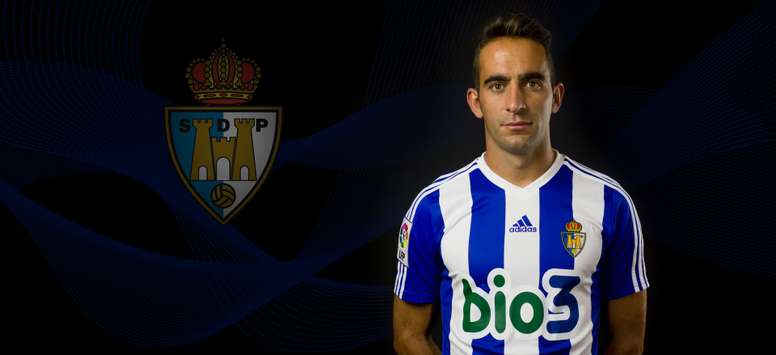 Alberto Aguilar, central ex de la Ponferradina, es el objetivo de Manolo Herrero. SDPonferradina.