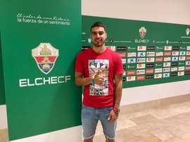 Alexander González se lesionó en el duelo ante el Oviedo. Twitter/elchecfoficial