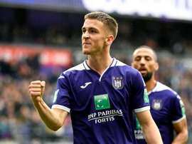 El talento belga que enamora a Griezmann en el Football Manager. Twitter/rscAnderlecht