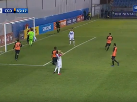 Álvarez se lamenta de una ocasión perdida en la segunda mitad. Captura/TIGOSports