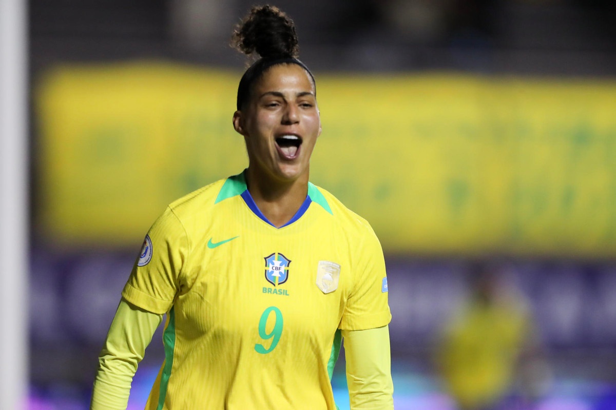 Brasil vence a uma Venezuela complicada com gols de Amanda Gutierres e Duda Sampaio