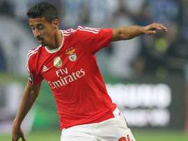 Lateral André Almeida foi um dos muitos que finalizarm sem sucesso contra o Tondela. SLBenfica