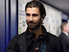 André Gomes foi operado com total êxito. Twitter/Everton