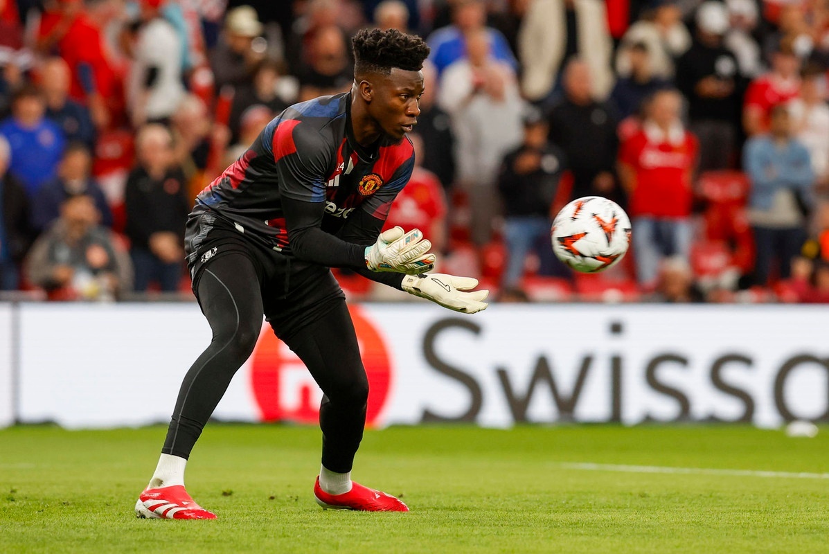 Onana, antagonista en un trágico United
