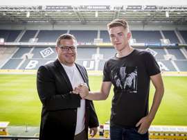 Andreas Poulsen ya es oficialmente del Borussia Mönchengladbach. Twitter/Borussia