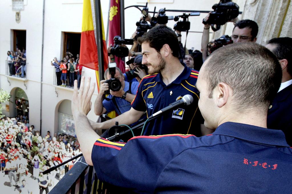 Casillas, Iniesta o Xavi asesorarán a la organización del Mundial 2030