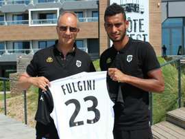 El club francés dio la bienvenida a Fulgini, que lucirá el número 23 esta temporada. AngersSCO