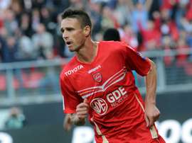 Anthony Le Tallec, pictured in action on September 30, 2012, opts to continue his career in Greece, agreeing to a two-year deal with Atromitos