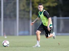 El futbolista polaco llega procedente del Queens Park Rangers. LechiaGdansk