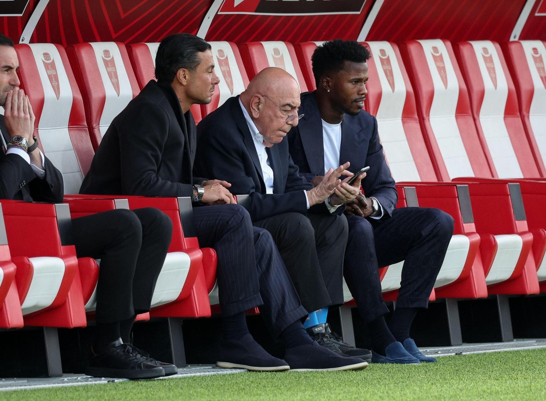 La 'era Berlusconi' acaba en el fútbol italiano con la venta del Monza