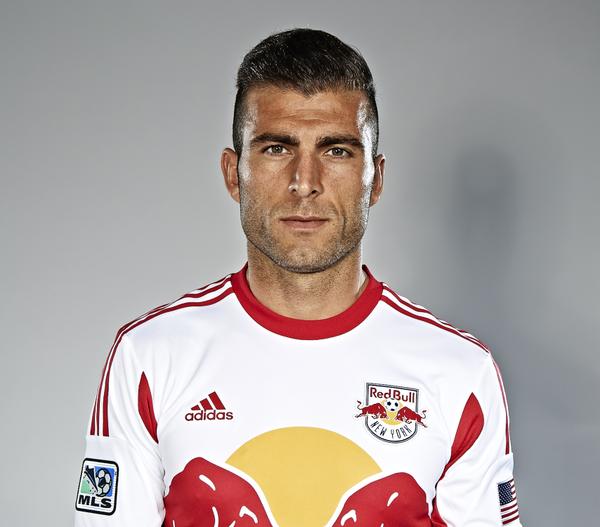 El Elche anuncia la incorporación de Armando Lozano a sus filas