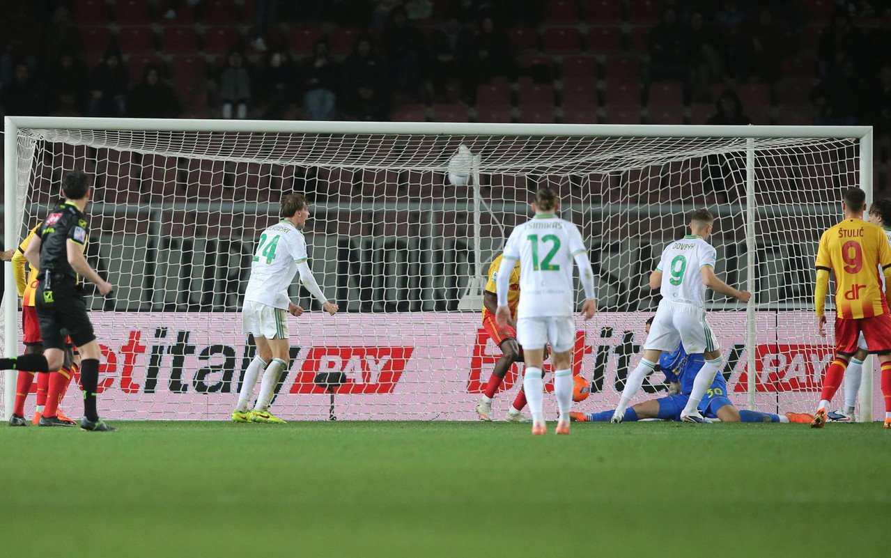 La Roma vince in trasferta e resta in corsa per lo 'Scudetto'