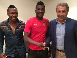 Gyan, o novo jogador do Kayserispor. Twitter/Kayserispor