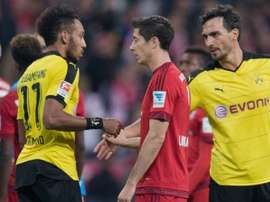 Aubameyang et Lewandowski après le 'Klassiker' allemand. EFE