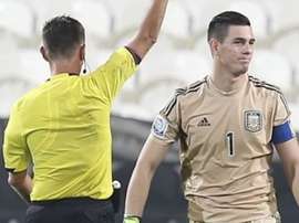 Augusto Batalla, portero de River, jugó cedido en Atlético Tucumán. EFE