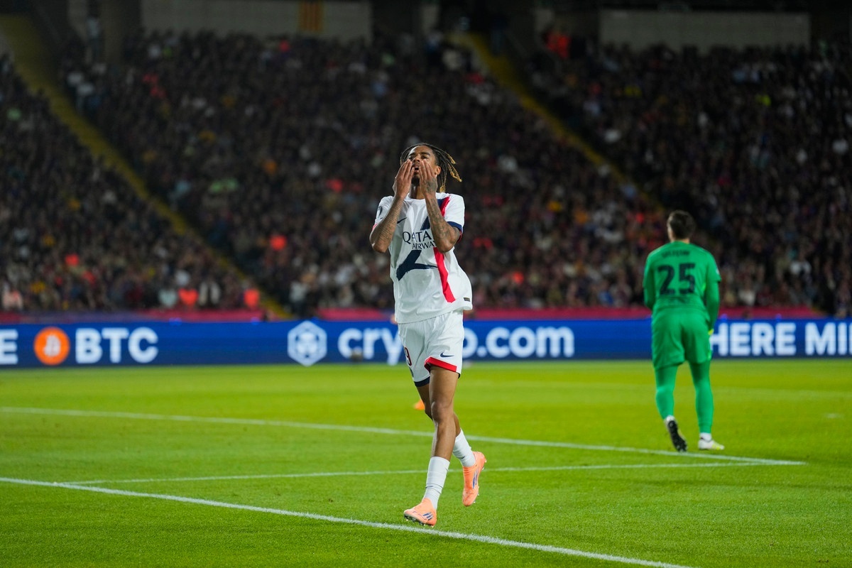 Guerra PSG-Francia por Barcola: lesiones crónicas, comunicados y mentiras