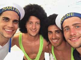 Unos iban a lo 'Borat' y otros, de marineros. Instagram