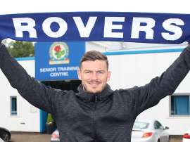 Gladwin firma con el conjunto de Owen Coyle por una temporada. Rovers