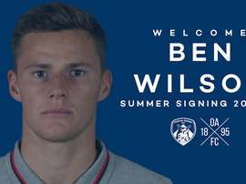 El Oldham se refuerza con la llegada de Ben Wilson. OldhamAthletic