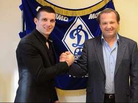 Beqiraj en su presentación como nuevo jugador del Dinamo de Moscú. Twitter
