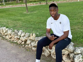 The central defender will extend his contract in 2021. Instagram/el_chadaille