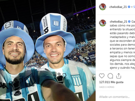 Bonito detalle de Marcelo Díaz con su compañero en Racing Gabriel Arias. Instagram/chelodiaz_21