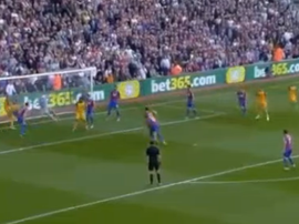 Murray scored Brighton's first goal. BeSoccer