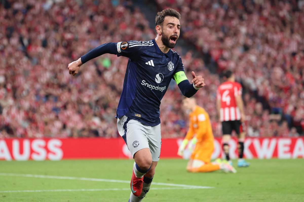 Amorim écarte l'idée d'un départ de Bruno Fernandes